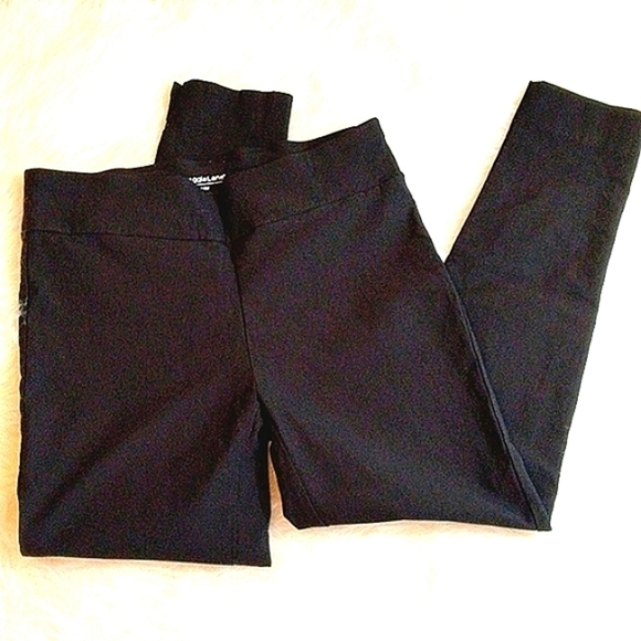 Maggie Lane Black Pants - Picture 2 of 4